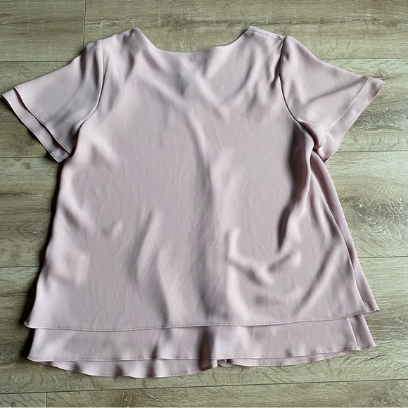 NWT Frank Lyman Design Layered woven top dark blush Style# 216329 made in Canada - Picture 3 of 7